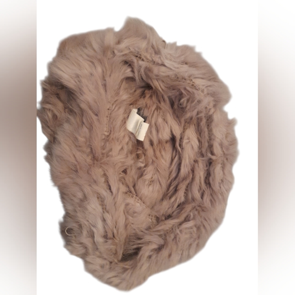 Danier Rabbit Fur Gaiter Scarf - Picture 3 of 10